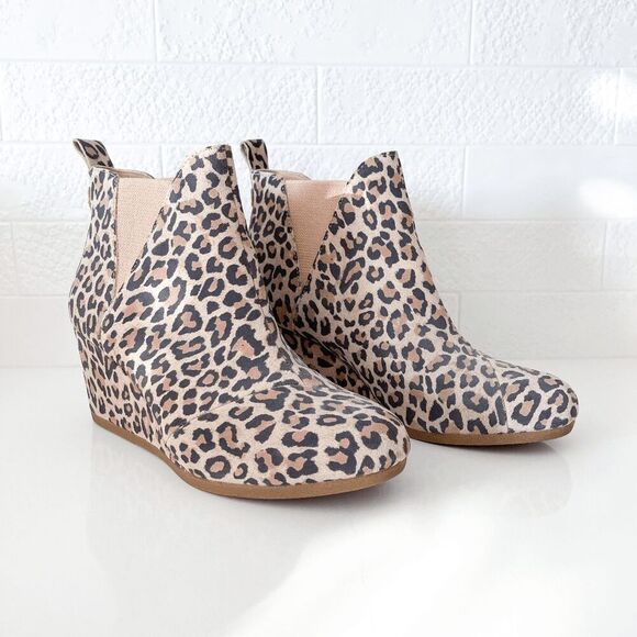 NWOT Toms Womens Kelsey Wedge Booties Leopard Print Size 9.5 - Picture 1 of 8